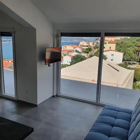 Palace Deluxe Apartman *