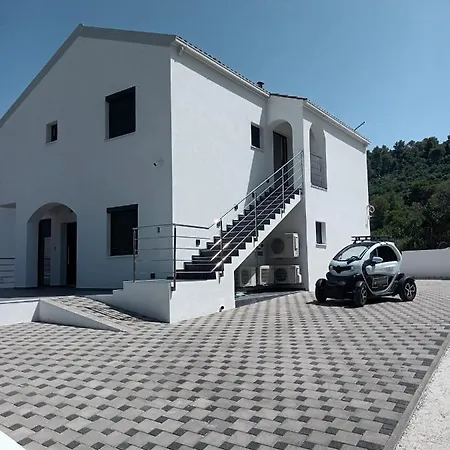 Palace Deluxe Apartman