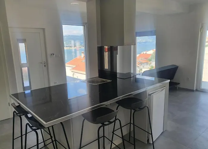 Palace Deluxe * تروغير