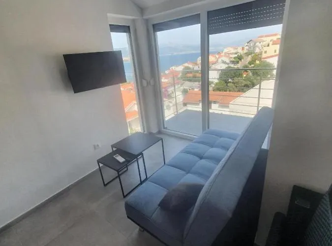 Palace Deluxe * تروغير